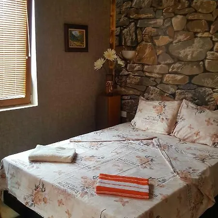 събевата къща